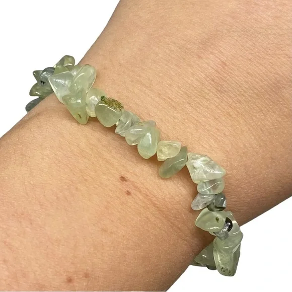 Moss Prehnite Gemstone Chips Beaded Stretch Bracelet Natural Stone Crystal Boho - Picture 3 of 4